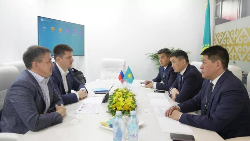 Стратегические приоритеты договорились развивать Казахстан и Россия на "Иннопроме"