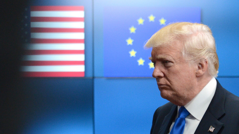 Европейские туристы планируют меньше ездить в США при Трампе, пишут СМИ