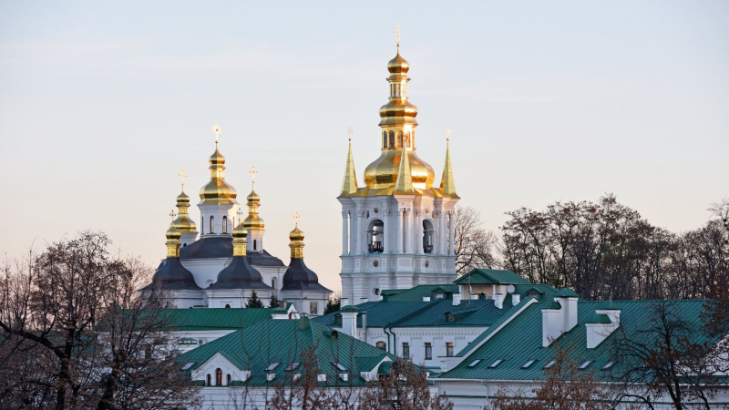 Комиссия Минкульта Украины вернулась к мощам святых в Киево-Печерской лавре