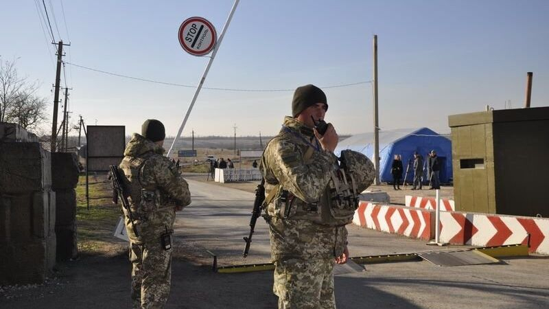 Сенегальца задержали за попытку незаконно попасть на Украину на велосипеде