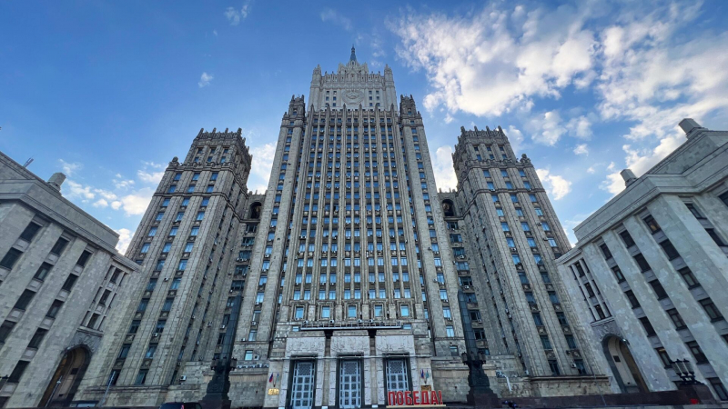 МИД прокомментировал угрозы в адрес Мединского