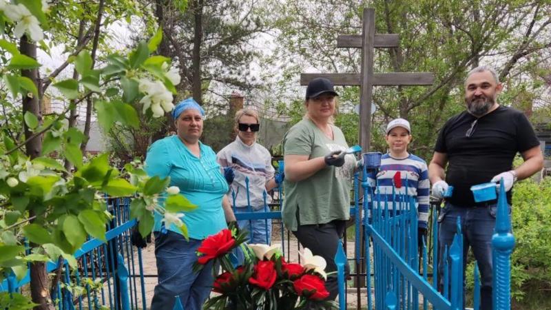 В Астане привели в порядок могилы ветеранов войны и тружеников тыла - посольство РФ
