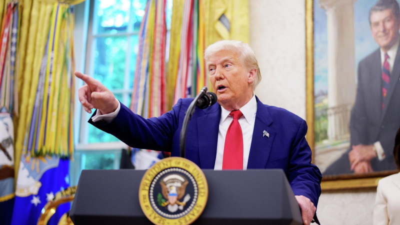 "Протесты в Калифорнии — лишь повод". Трамп задумал убить сразу двух зайцев