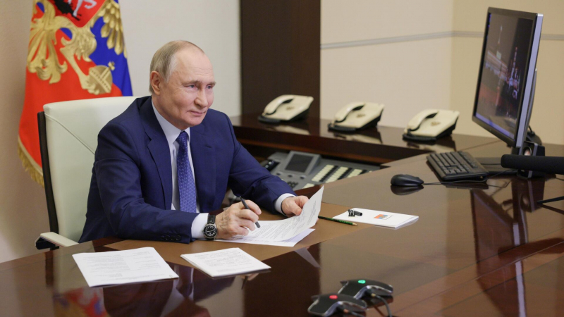 СВО: Путин назвал всех бойцов спецоперации своими парнями