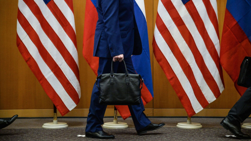Российская делегация прибыла на место переговоров с США в Эр-Рияде